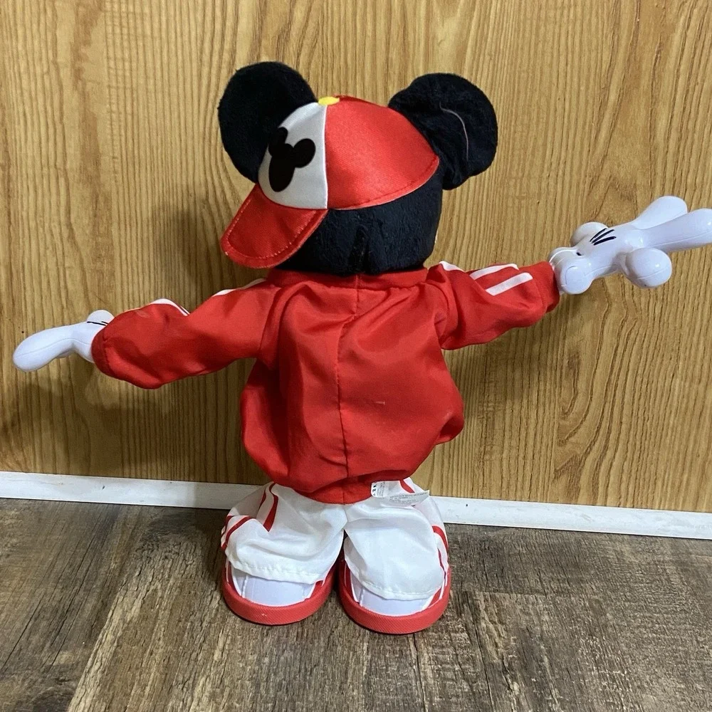 Disney Mickey Mouse Fisher Price M3 Master Interactive Talking Toy Dance Works!